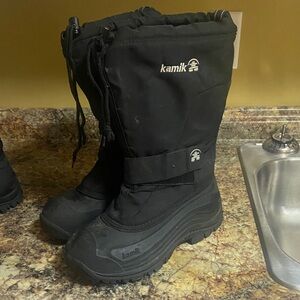 Kamik Black Insulated Snow Boots